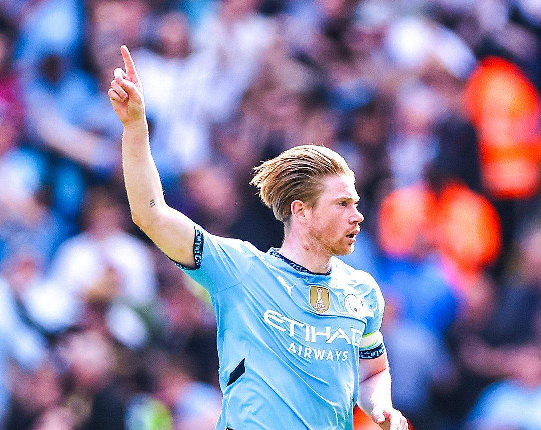 德布劳内在利物浦比赛中重要助攻，出色发挥引发热议！赛场气氛高涨的简单介绍