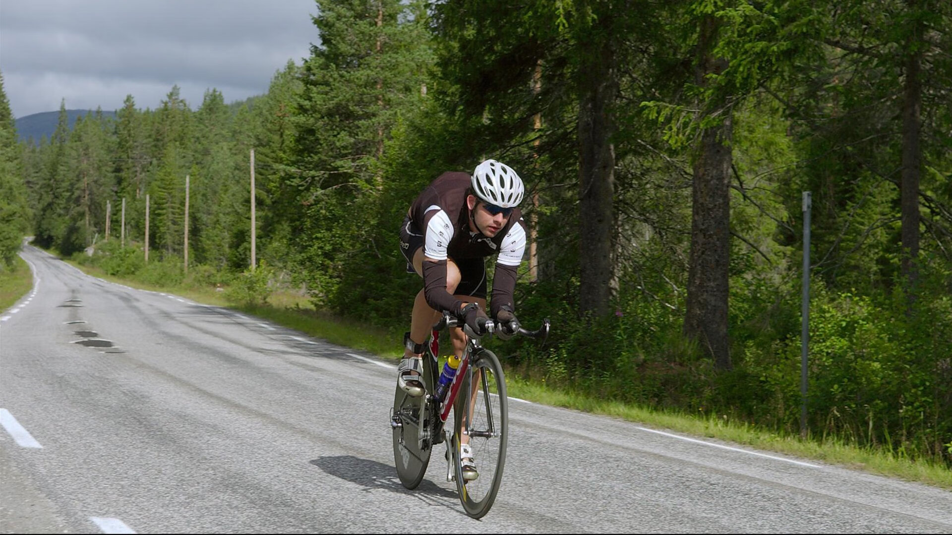 Ning在德国队比赛中高光表现,赛况扑朔迷离引发热议!