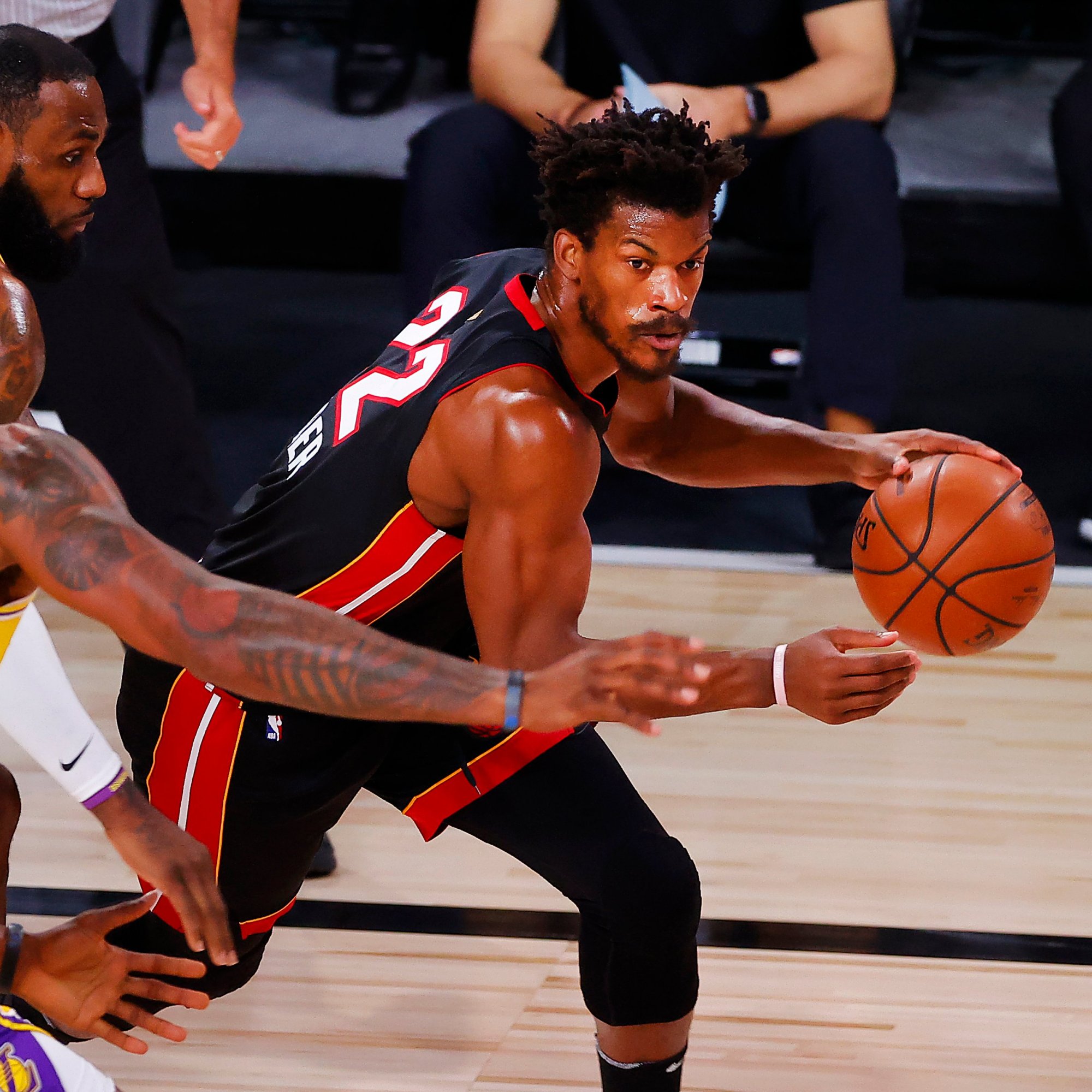 加拿大队带队取胜！，巴特勒重要时刻险胜再创辉煌时刻的简单介绍