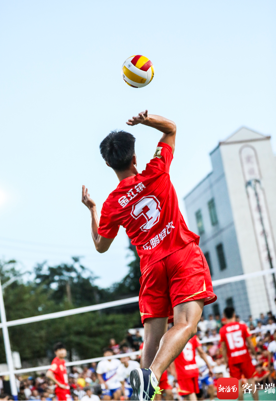 关于险胜首场状态出色，加拿大队观众沸腾！，Scout重返赛场比赛高潮迭起的信息